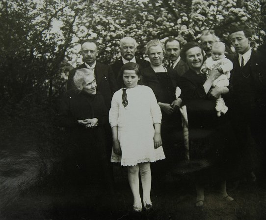 1928 - famille Gustave Dardenne.jpg